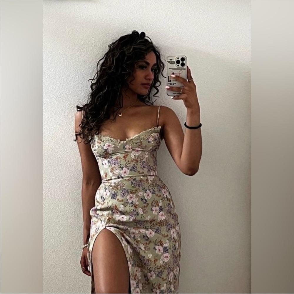 HOUSE OF CB 'Charlotte' Peony Print Midi Sundress green NWOT size XS - Picture 16 of 16